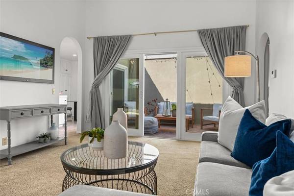 19 Tanglewood DR, Irvine, CA 92604