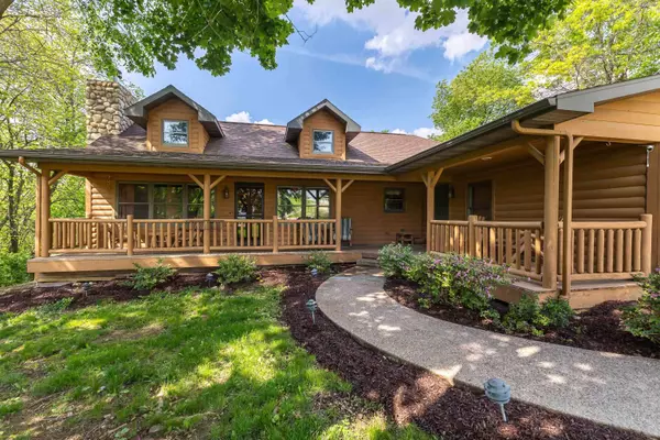 10A17 Hawk Court, Apple River, IL 61001