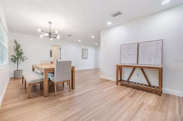 1319 WINDSOR DR, Clearwater, FL 33756