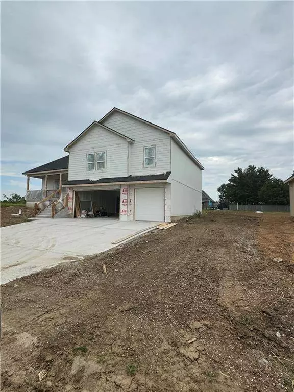 2380 NE Colonnade AVE, Blue Springs, MO 64014