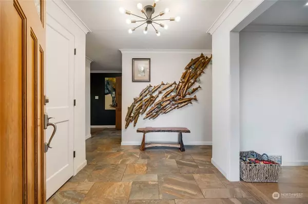 12537 41st AVE NE, Seattle, WA 98125