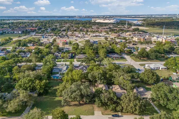 839 E Worth Street, Grapevine, TX 76051