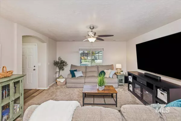 239 W Peach Springs St., Meridian, ID 83646