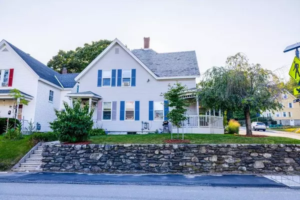 57 Goodrich St, Fitchburg, MA 01420