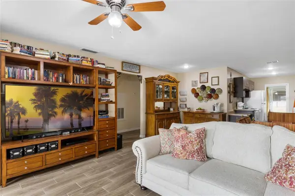 245 WINTER RIDGE BLVD, Winter Haven, FL 33881