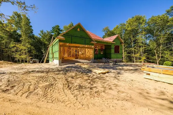 287 Se Main St #Lot 4, Douglas, MA 01516