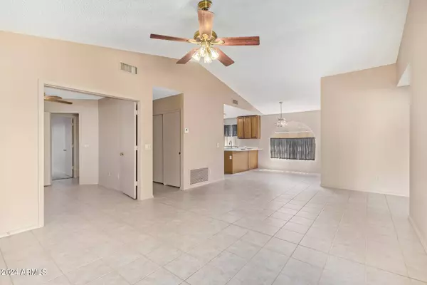 16022 S 29TH Street, Phoenix, AZ 85048