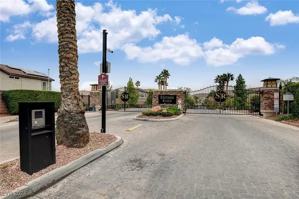 10036 Long Barrow Court, Las Vegas, NV 89148