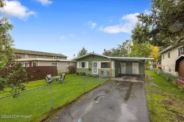 402 N Bliss ST, Anchorage, AK 99508