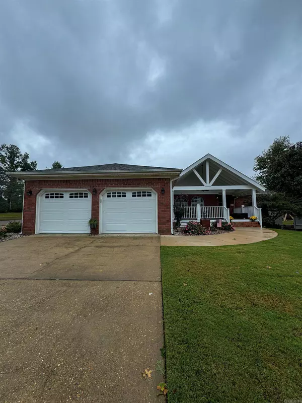 3400 Clubview Drive, Paragould, AR 72450