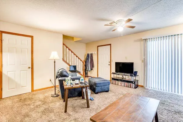 8716 W University St Apt B, Wichita, KS 67209