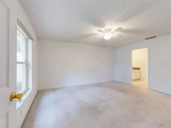 83 SPINNAKER CIR, South Daytona, FL 32119