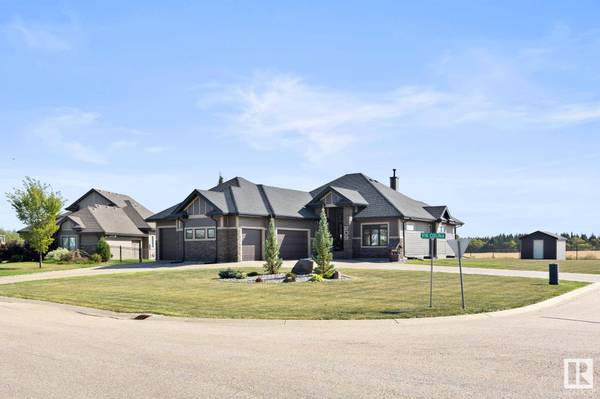 209 Via Colina, Rural Sturgeon County, AB T8N 3T2