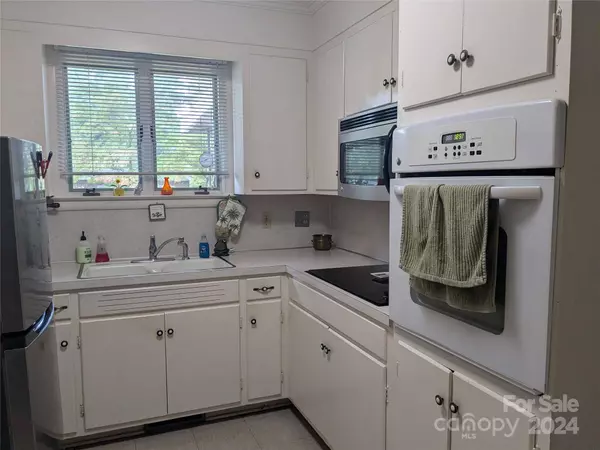 350 S main AVE, Newton, NC 28658