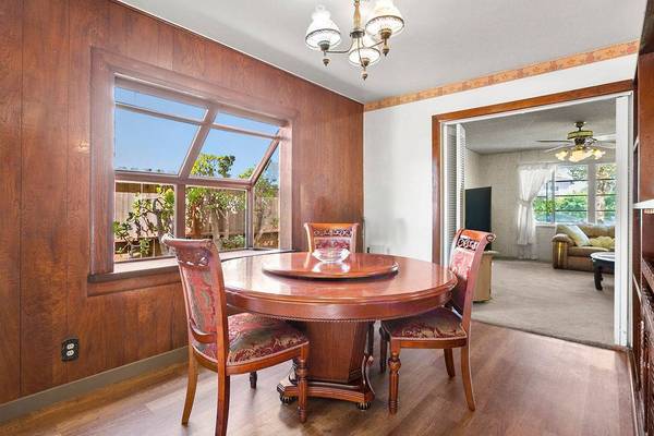 918 S Deming ST, Santa Ana, CA 92704