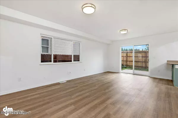 5950 Kody DR #10, Anchorage, AK 99504