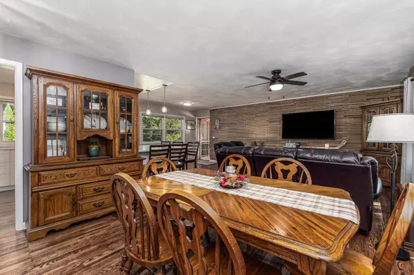 616 Galena Avenue, Warren, IL 61087