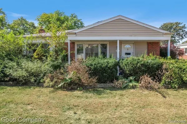 253 REDWOOD Drive, Troy, MI 48083