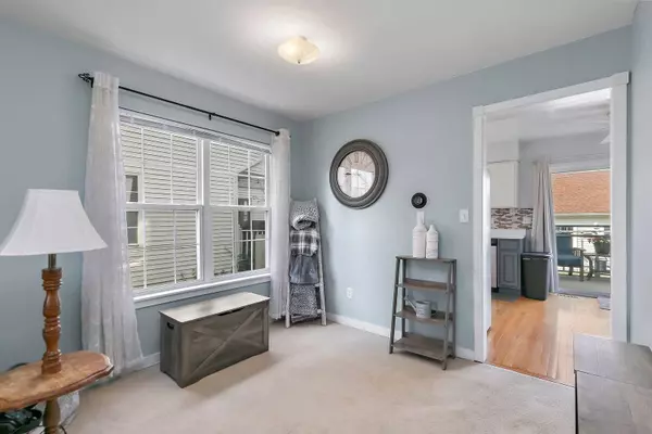 701 W Benham ST, Kirkland, IL 60146