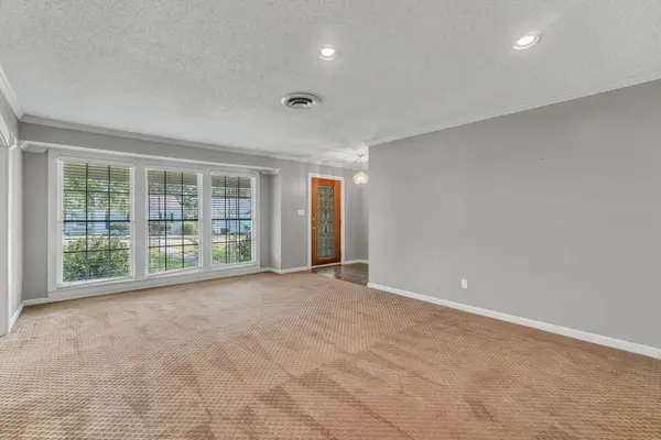 903 S Elm Ave., Collins, MS 39428
