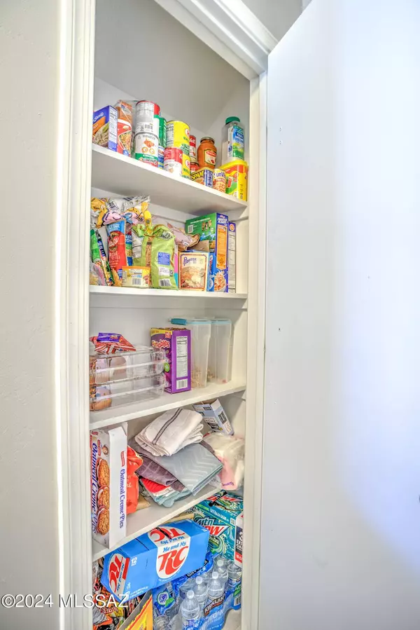 6572 Calle La Paz  #C, Tucson, AZ 85715