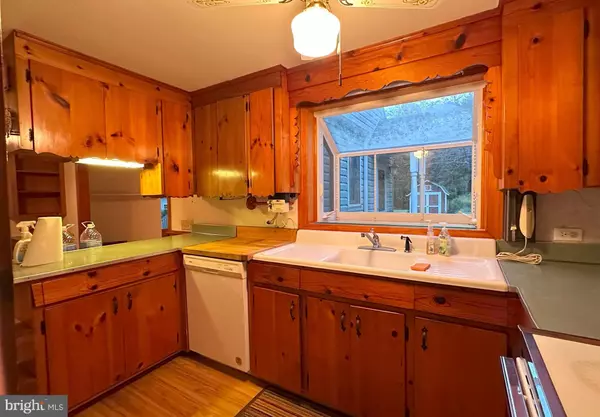 6224 FREDERICKS HALL RD, Mineral, VA 23117