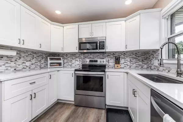 616 Galena Avenue, Warren, IL 61087