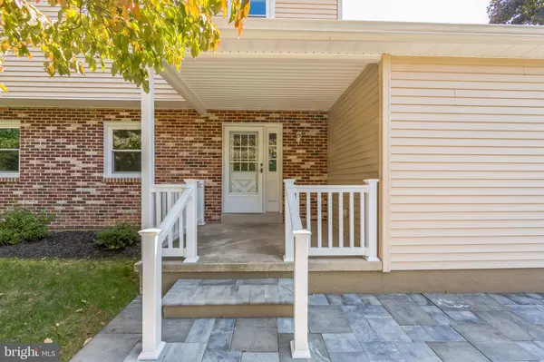 1019 ERICSSON DR, Coatesville, PA 19320