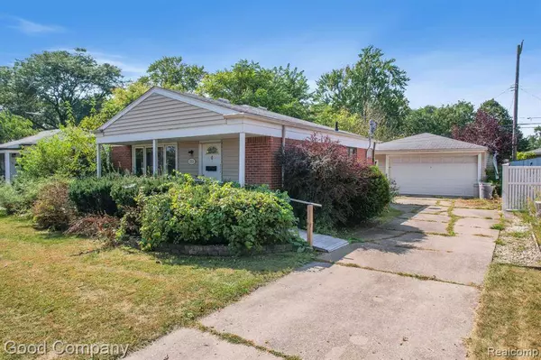 253 REDWOOD Drive, Troy, MI 48083