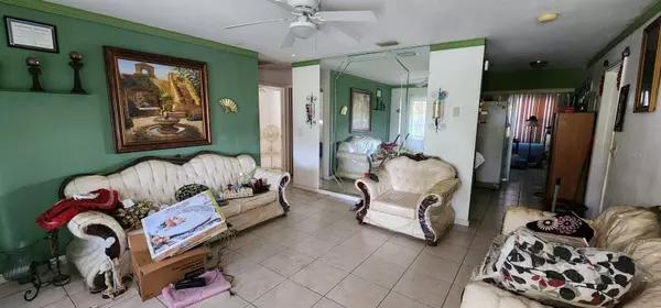2127 EUCLID CIR E, Clearwater, FL 33764