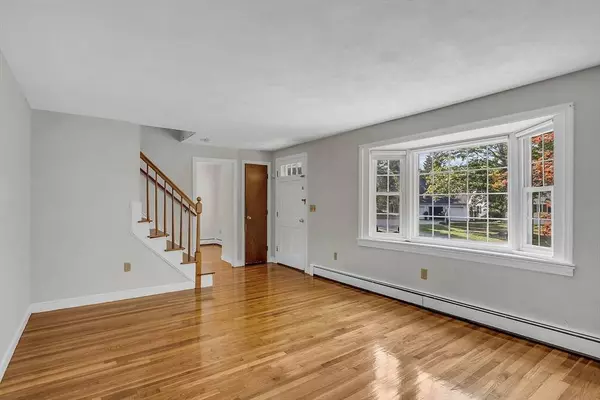 3 Elysian Dr, Andover, MA 01810