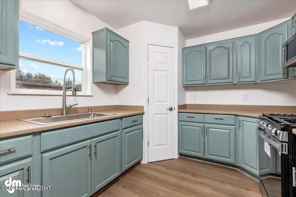 5950 Kody DR #10, Anchorage, AK 99504