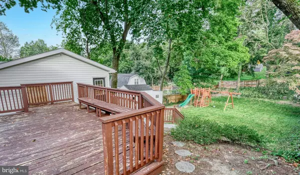 1604 WALNUT ST, Camp Hill, PA 17011