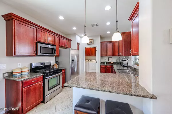 14884 W VOLTAIRE Street, Surprise, AZ 85379