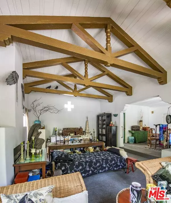 1800 Benedict Canyon DR, Beverly Hills, CA 90210