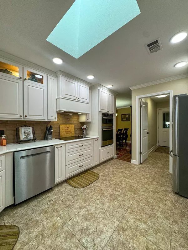 3400 Clubview Drive, Paragould, AR 72450