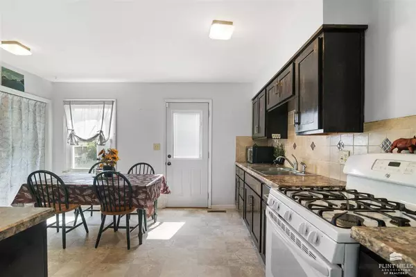 1035 Northwest AVE, Junction City, KS 66441