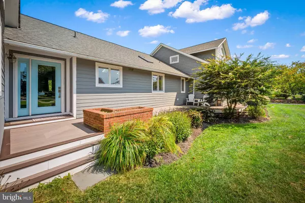 212 PROSPECT BAY DR, Grasonville, MD 21638