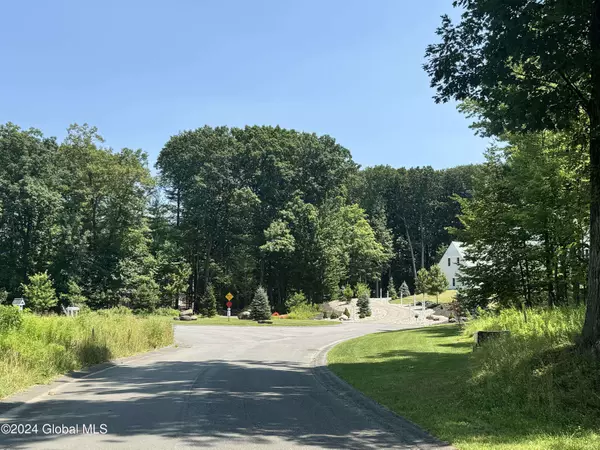 4 Takken Kill Road, Colonie, NY 12110