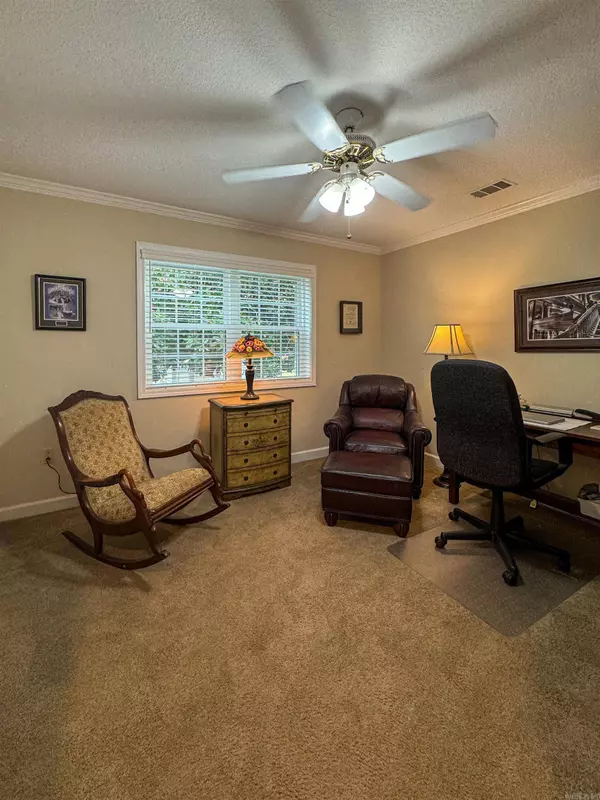 3400 Clubview Drive, Paragould, AR 72450