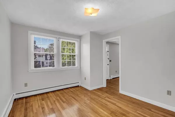 3 Elysian Dr, Andover, MA 01810