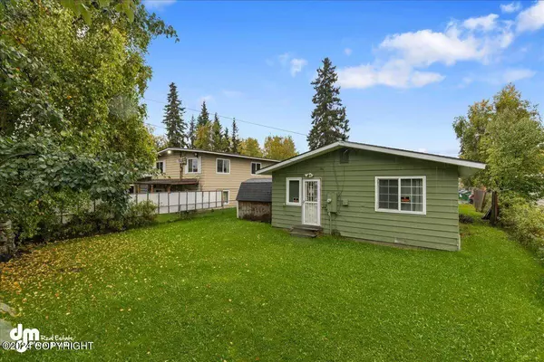 402 N Bliss ST, Anchorage, AK 99508