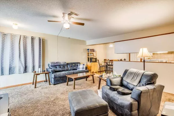 8716 W University St Apt B, Wichita, KS 67209