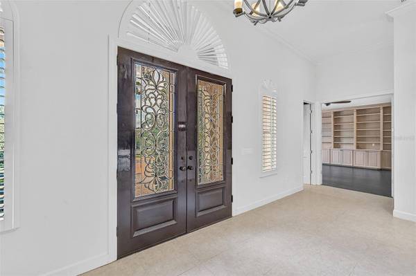 909 MACEWEN DR, Osprey, FL 34229