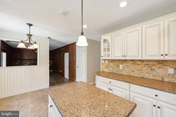 1019 ERICSSON DR, Coatesville, PA 19320