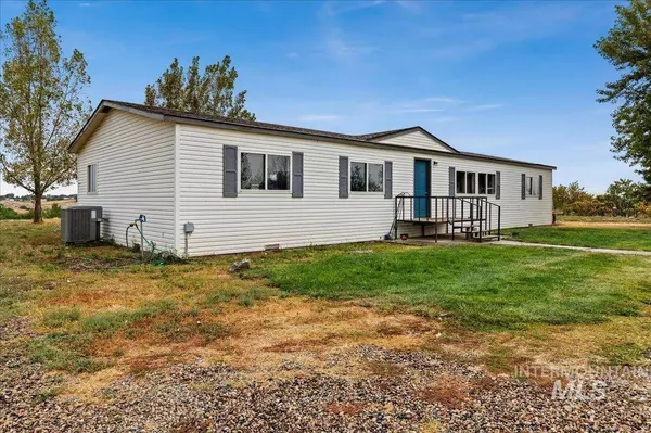 1750 Fairview Ave, Fruitland, ID 83619