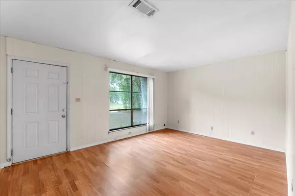 216 Revere Drive, Fort Walton Beach, FL 32547