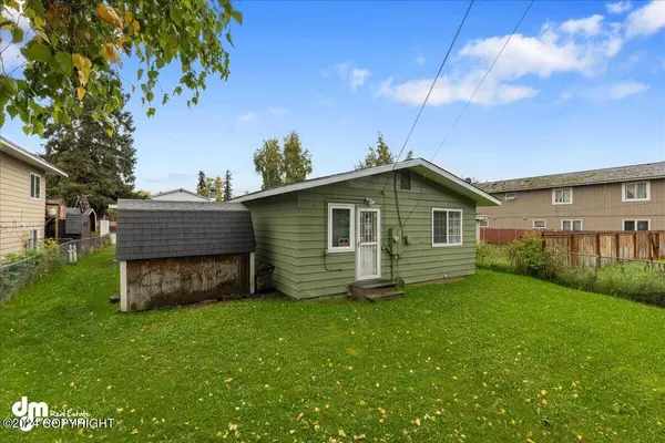 402 N Bliss ST, Anchorage, AK 99508