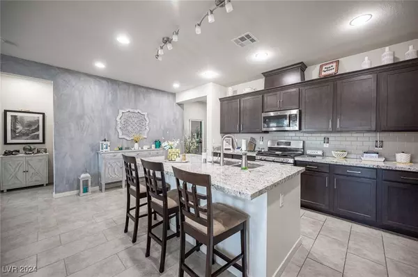 3033 Risen Star Road, North Las Vegas, NV 89086