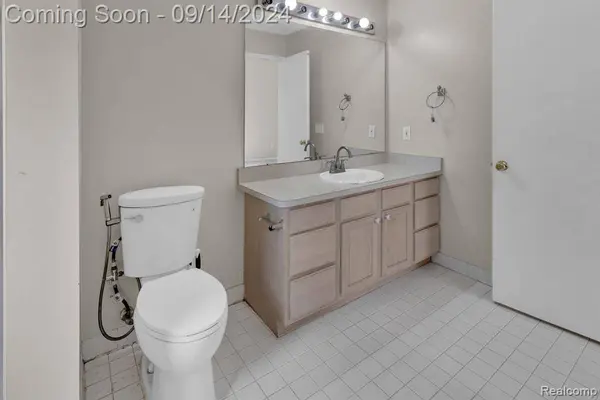 41523 STRAWBERRY, Canton, MI 48188